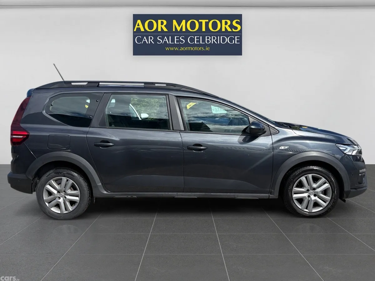 Dacia Jogger MPV, Petrol, 2022, Grey