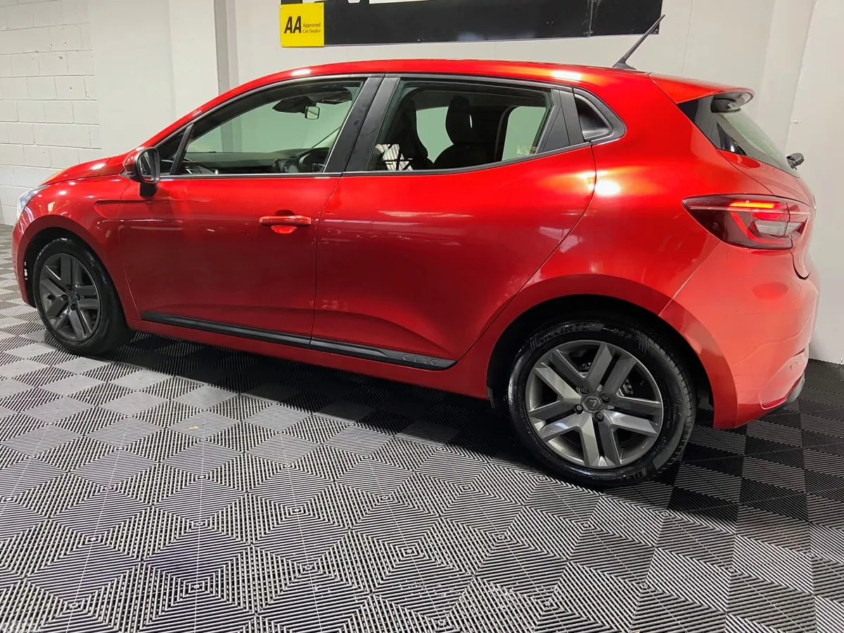 Renault Clio Hatchback, Petrol, 2022, Red