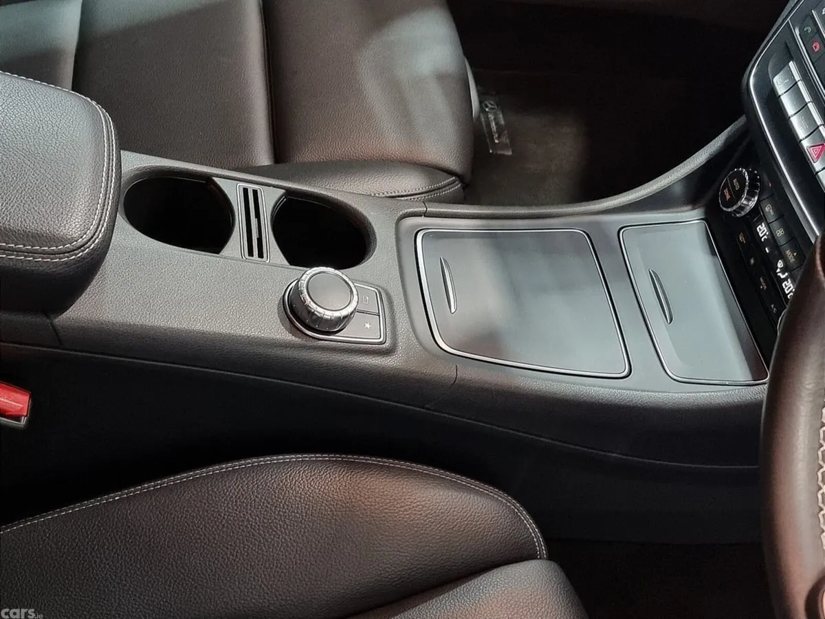 Mercedes-Benz GLA SUV, Petrol, 2018, Silver