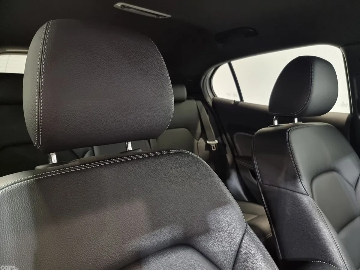 Mercedes-Benz GLA SUV, Petrol, 2018, Silver