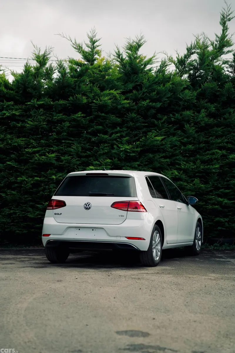 Volkswagen Golf Hatchback, Petrol, 2018, White