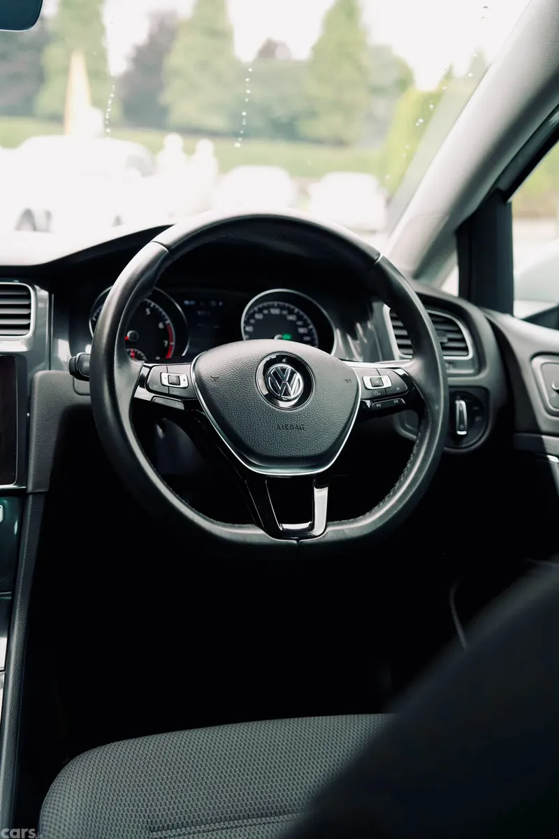 Volkswagen Golf Hatchback, Petrol, 2018, White