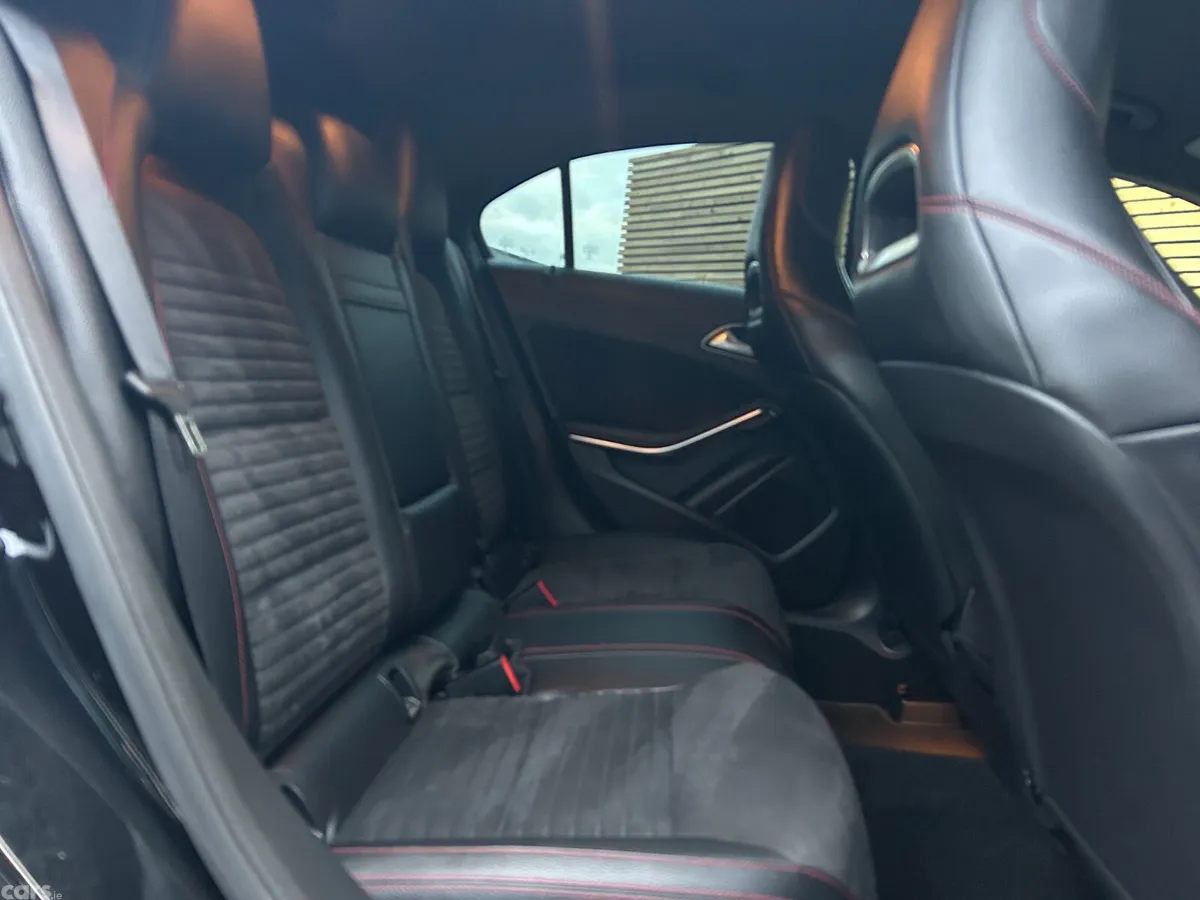 Mercedes-Benz A-Class Hatchback, Petrol, 2014, Black