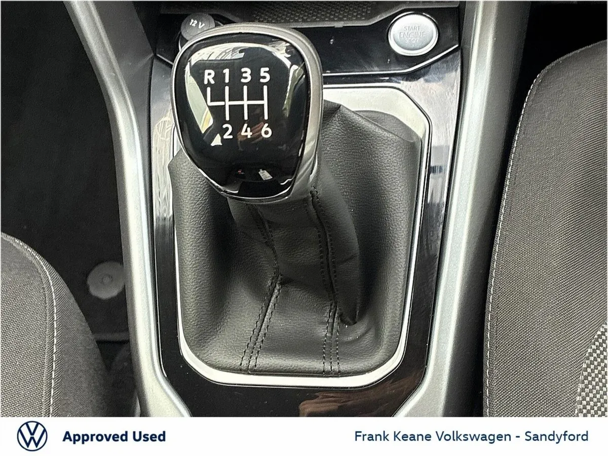 Volkswagen T-Roc SUV, Petrol, 2025, Black