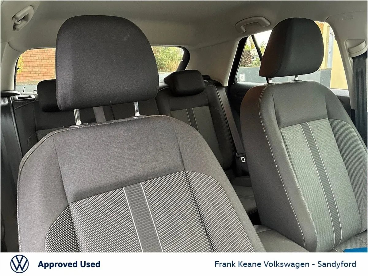 Volkswagen T-Roc SUV, Petrol, 2025, Black