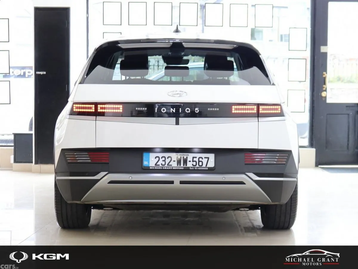 Hyundai IONIQ 5 MPV, Electric, 2023, White