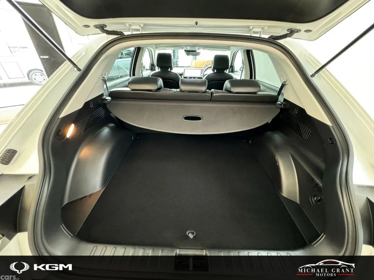 Hyundai IONIQ 5 MPV, Electric, 2023, White