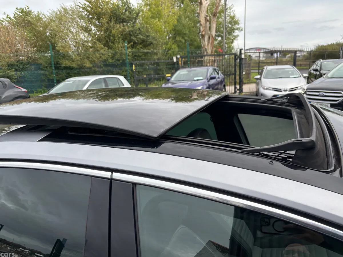 Volkswagen Passat Saloon, Diesel, 2019, Silver