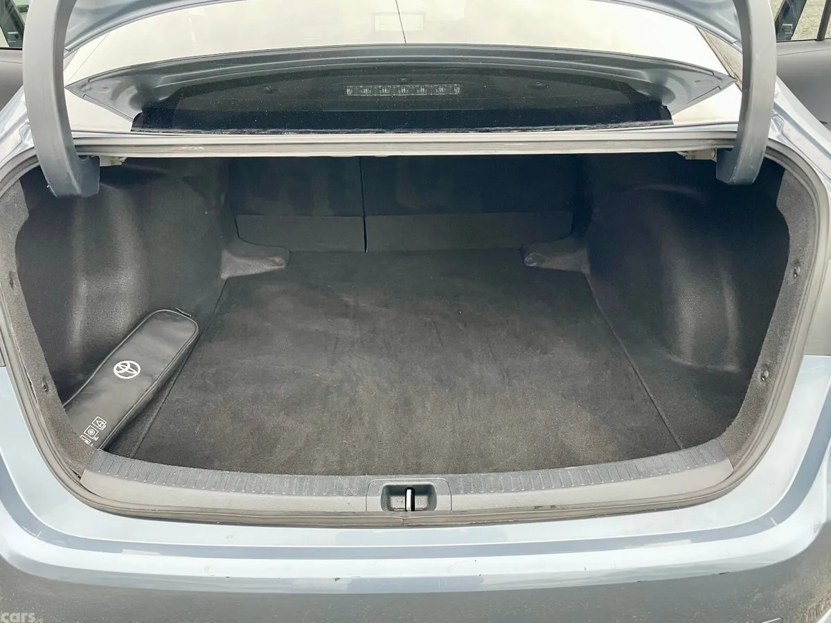 Toyota Corolla Saloon, Petrol Hybrid, 2025, Grey