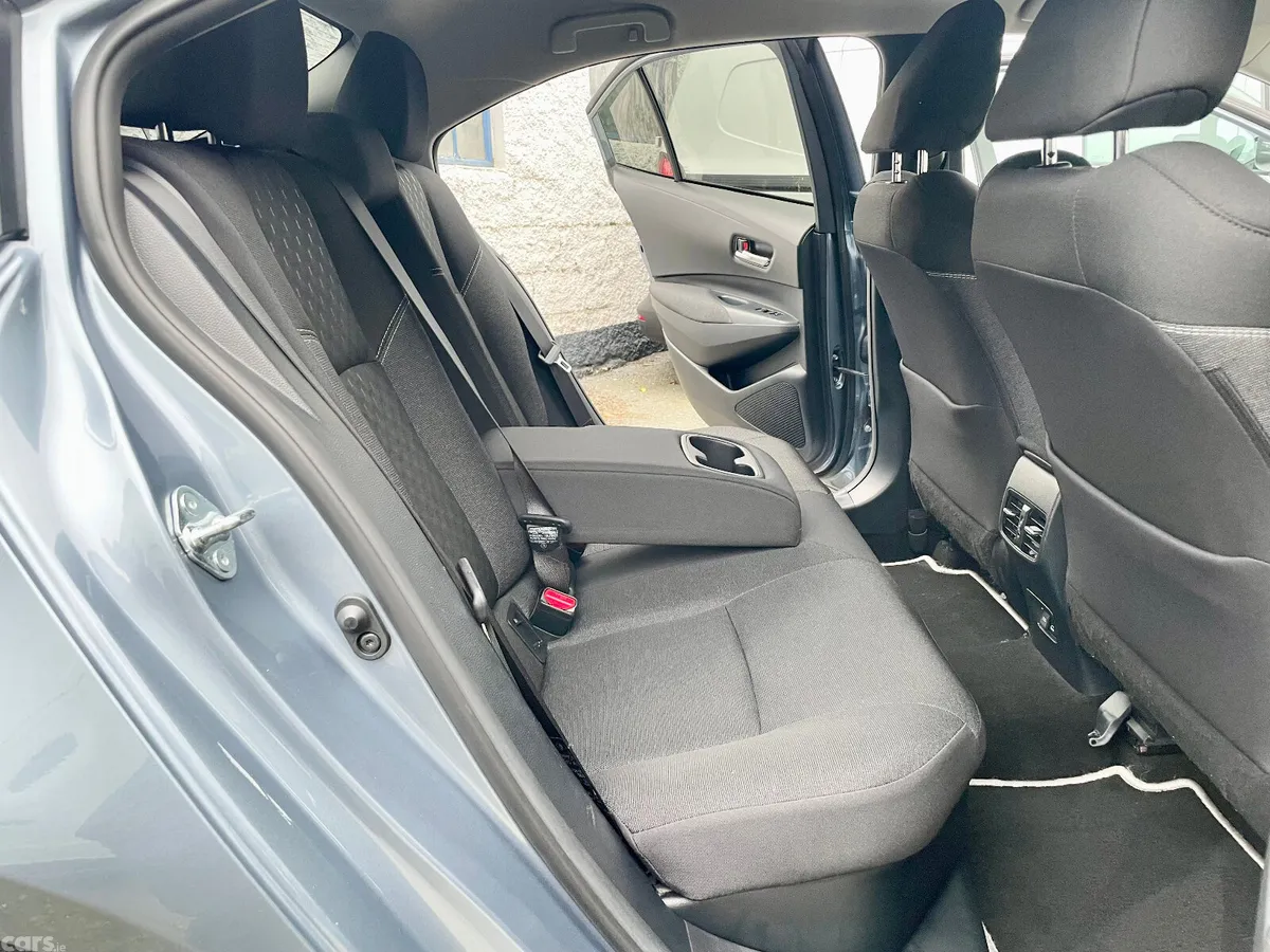 Toyota Corolla Saloon, Petrol Hybrid, 2025, Grey