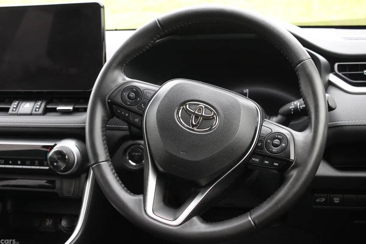Toyota RAV4 SUV, Petrol Hybrid, 2023, Silver