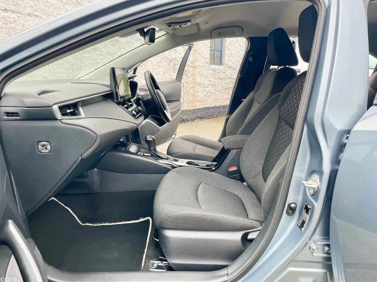 Toyota Corolla Saloon, Petrol Hybrid, 2025, Grey