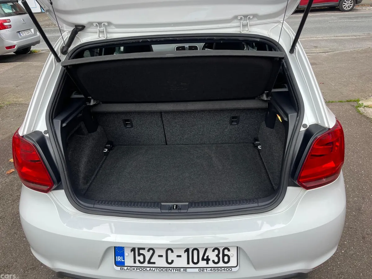 Volkswagen Polo Hatchback, Petrol, 2015, White