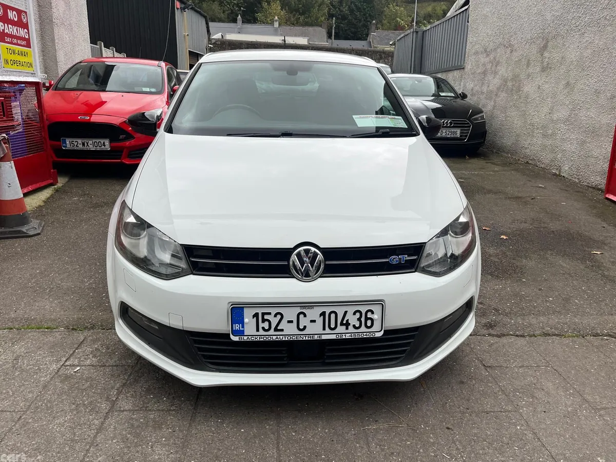 Volkswagen Polo Hatchback, Petrol, 2015, White