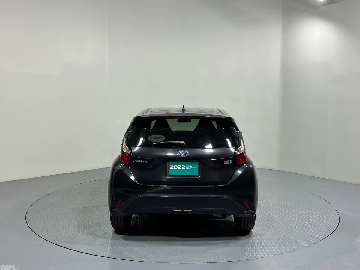 Toyota Aqua Hatchback, Petrol Hybrid, 2022, Black