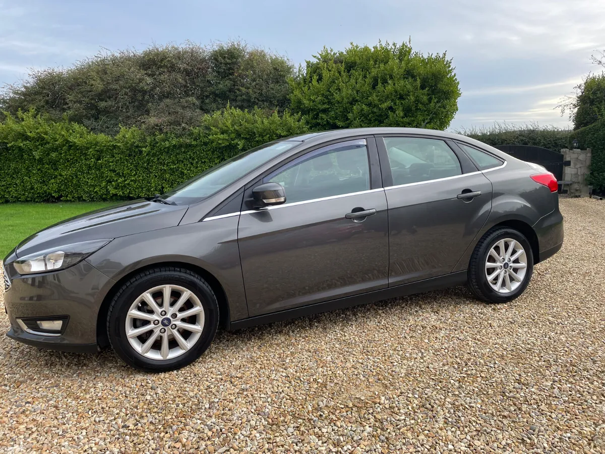 Ford Focus Saloon, Diesel, 2016, Grey