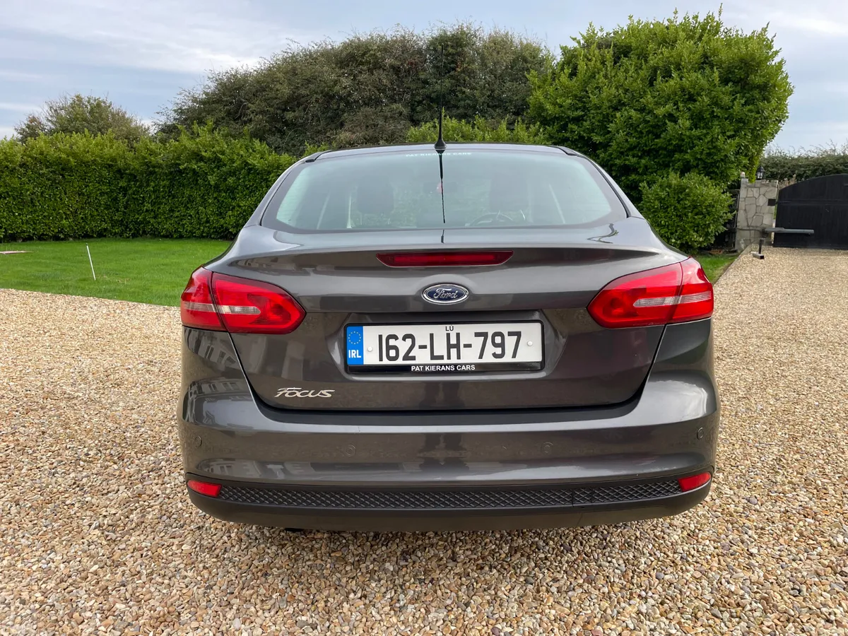 Ford Focus Saloon, Diesel, 2016, Grey
