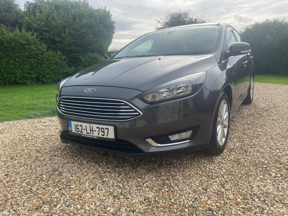 Ford Focus Saloon, Diesel, 2016, Grey