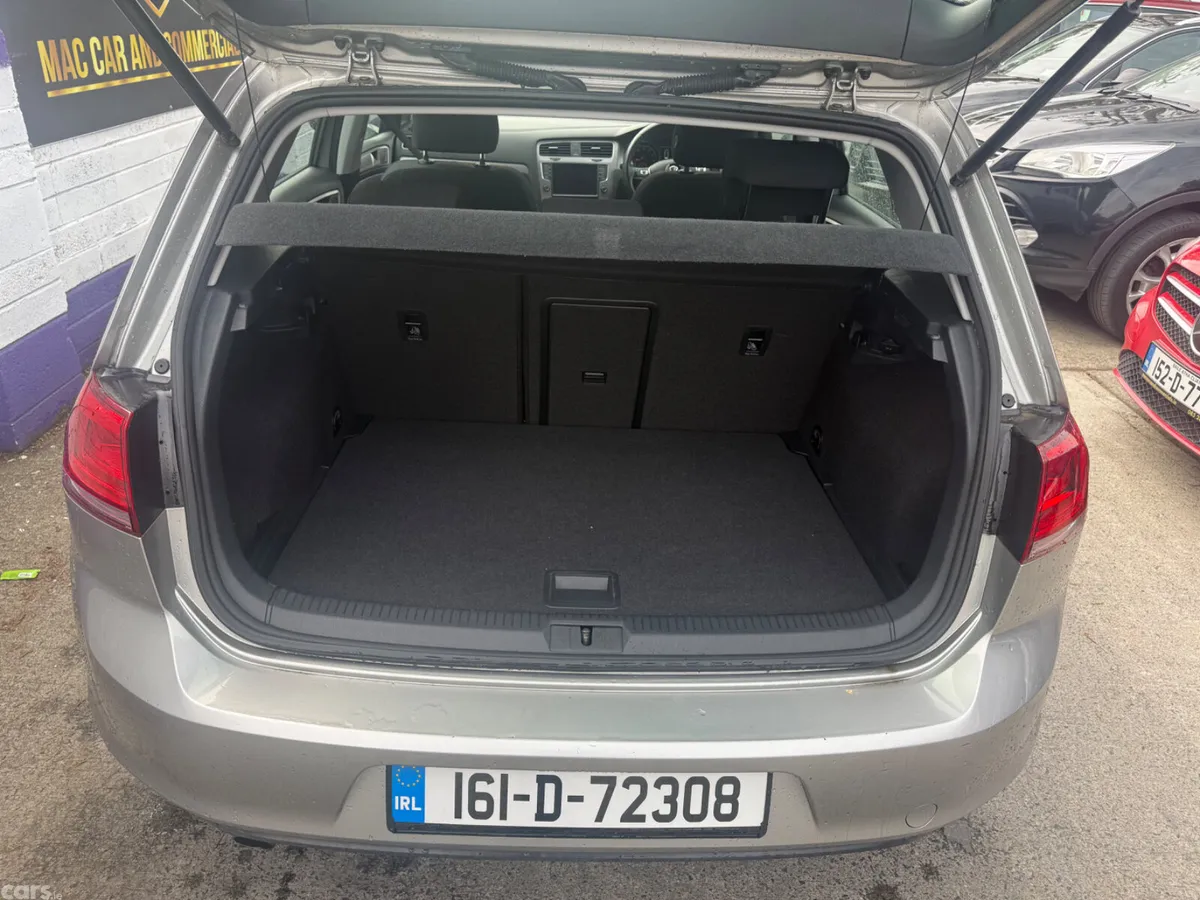 Volkswagen Golf Hatchback, Petrol, 2016, Silver