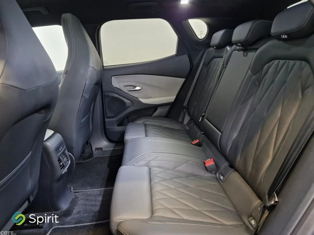 Ford Capri SUV, Electric, 2025, Grey