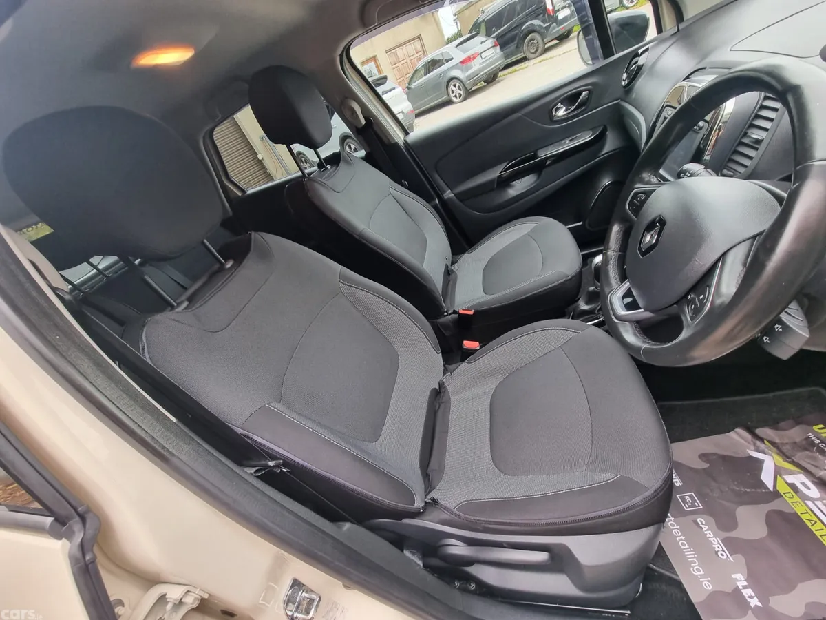 Renault Captur Hatchback, Diesel, 2016, Beige