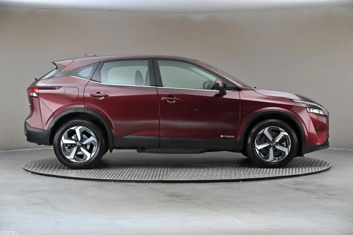Nissan Qashqai SUV, Petrol, 2023, Purple