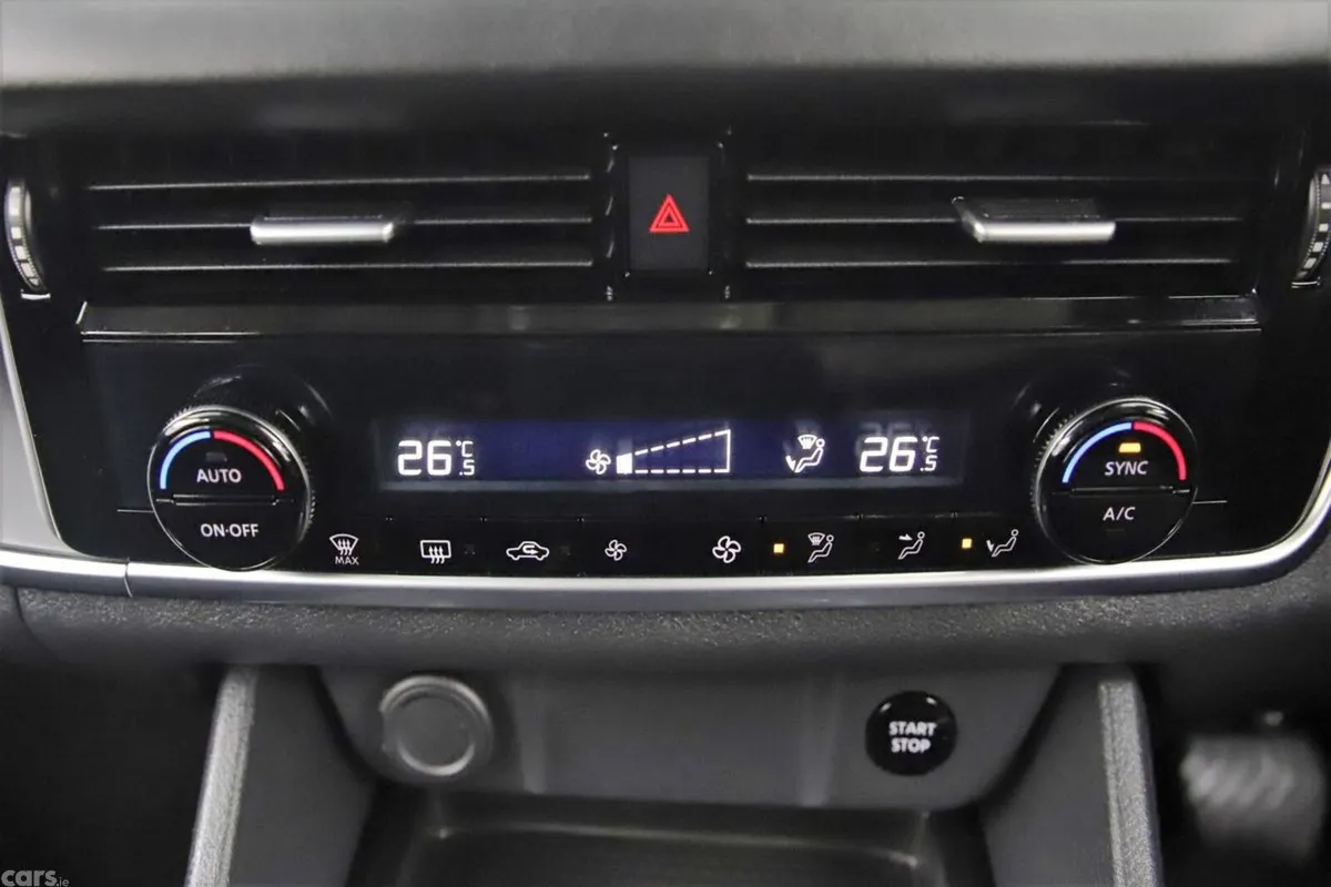 Nissan Qashqai SUV, Petrol, 2023, Purple