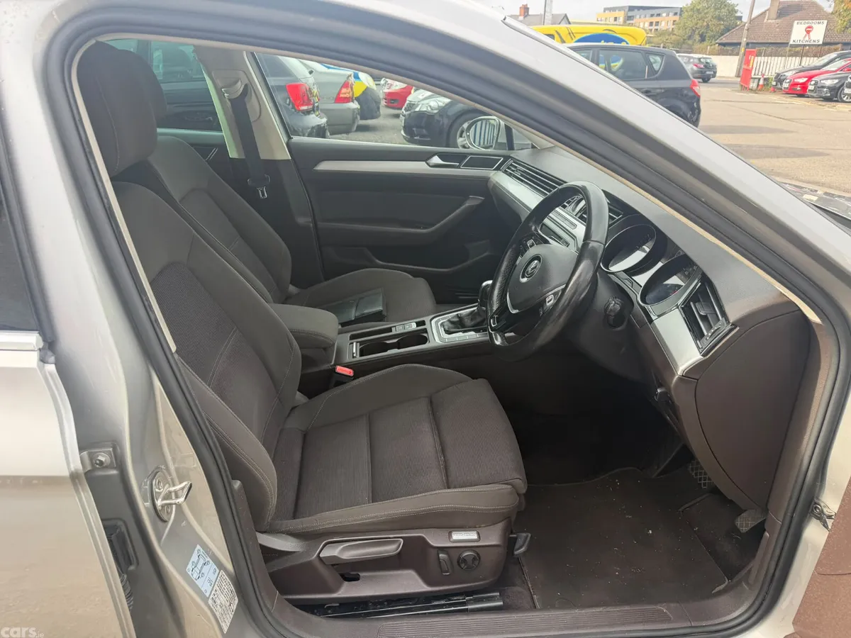 Volkswagen Passat Estate, Diesel, 2015, Silver
