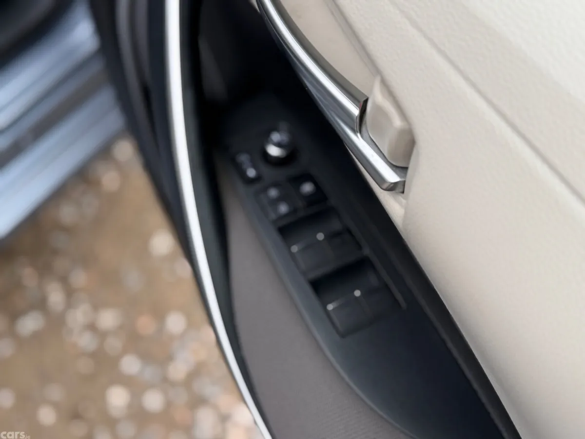Toyota Corolla Saloon, Petrol Hybrid, 2022, Grey