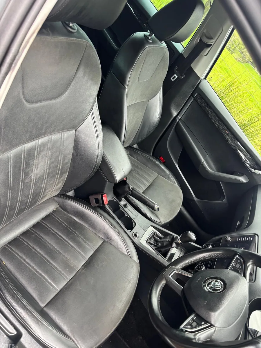 Skoda Octavia Estate, Diesel, 2019, Silver