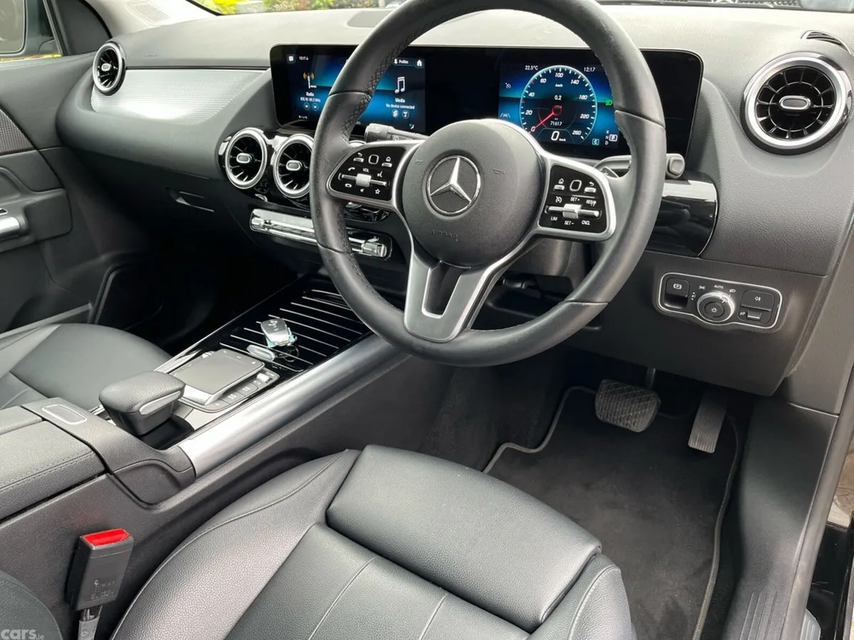 Mercedes-Benz GLA SUV, Petrol, 2022, Black