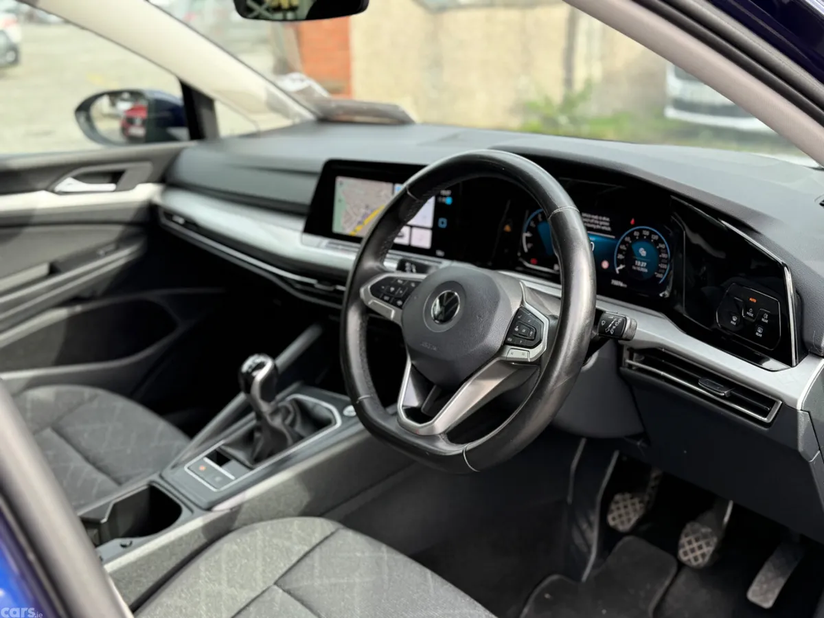 Volkswagen Golf Hatchback, Petrol, 2021, Blue