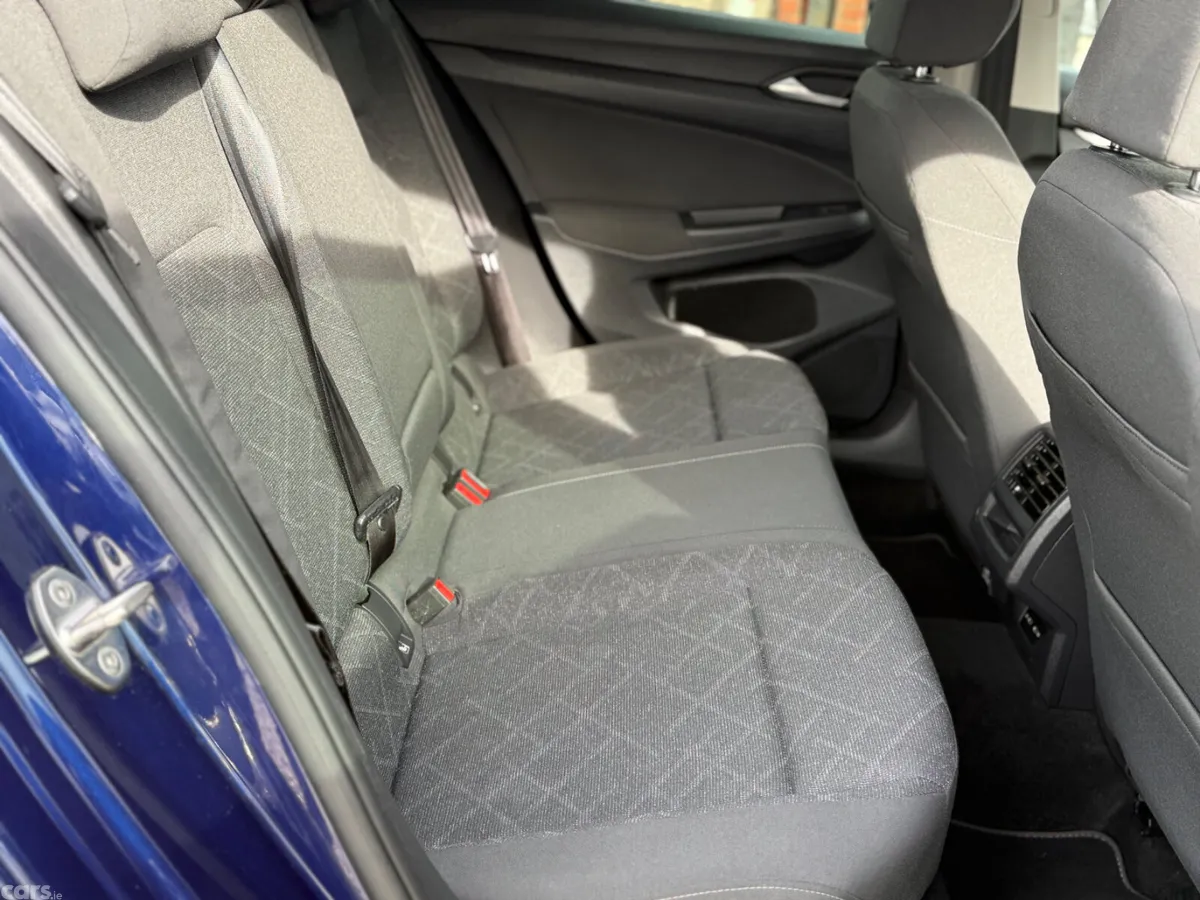 Volkswagen Golf Hatchback, Petrol, 2021, Blue