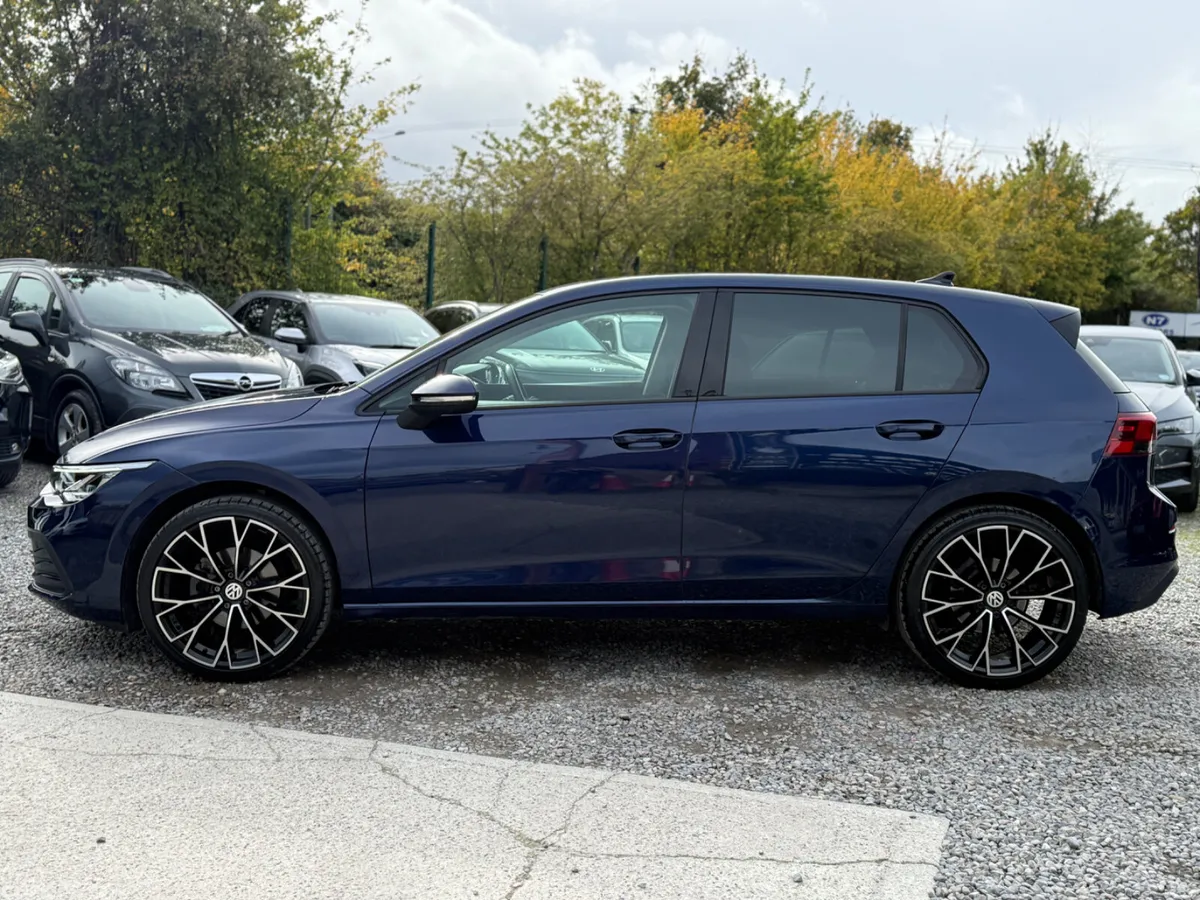 Volkswagen Golf Hatchback, Petrol, 2021, Blue