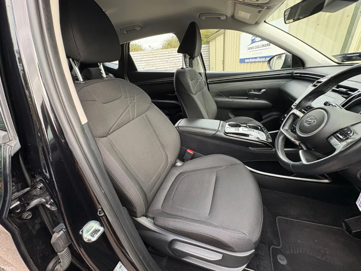Hyundai Tucson SUV, Petrol Plug-in Hybrid, 2022, Black