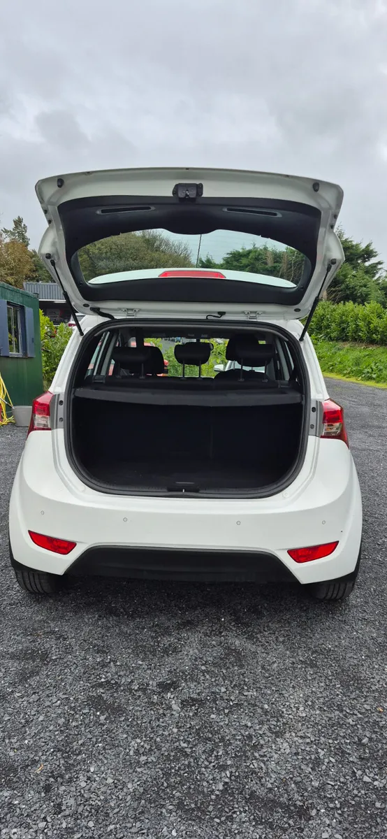 Hyundai ix20 MPV, Diesel, 2017, White