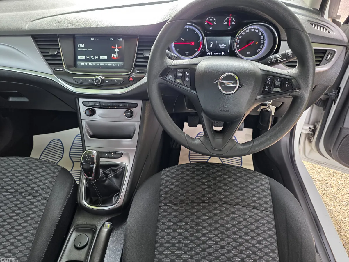 Opel Astra Hatchback, Diesel, 2017, White