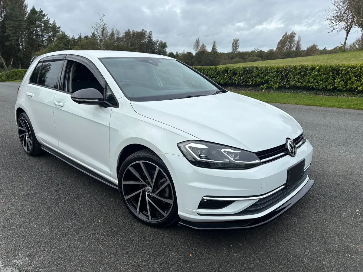 Volkswagen Golf Hatchback, Petrol, 2017, White