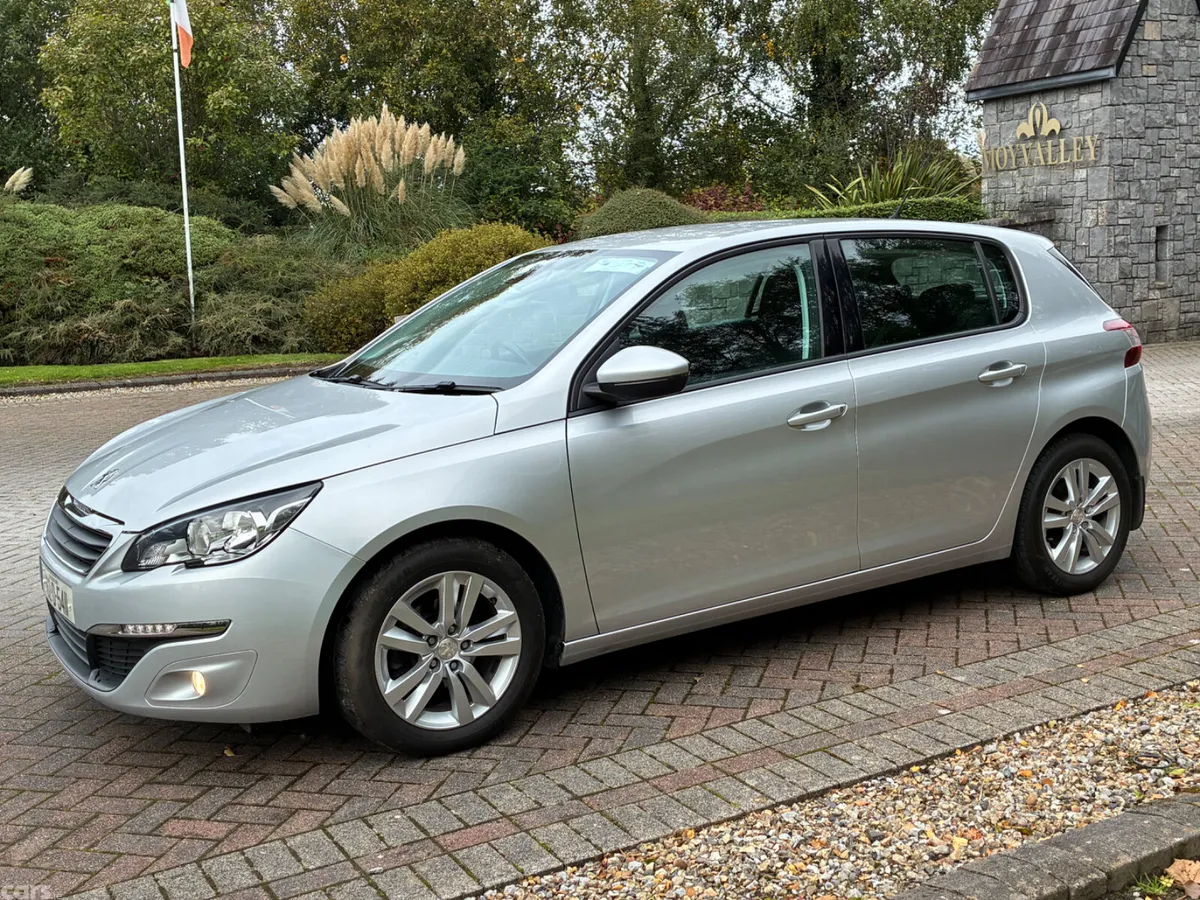 Peugeot 308 Hatchback, Petrol, 2016, Grey