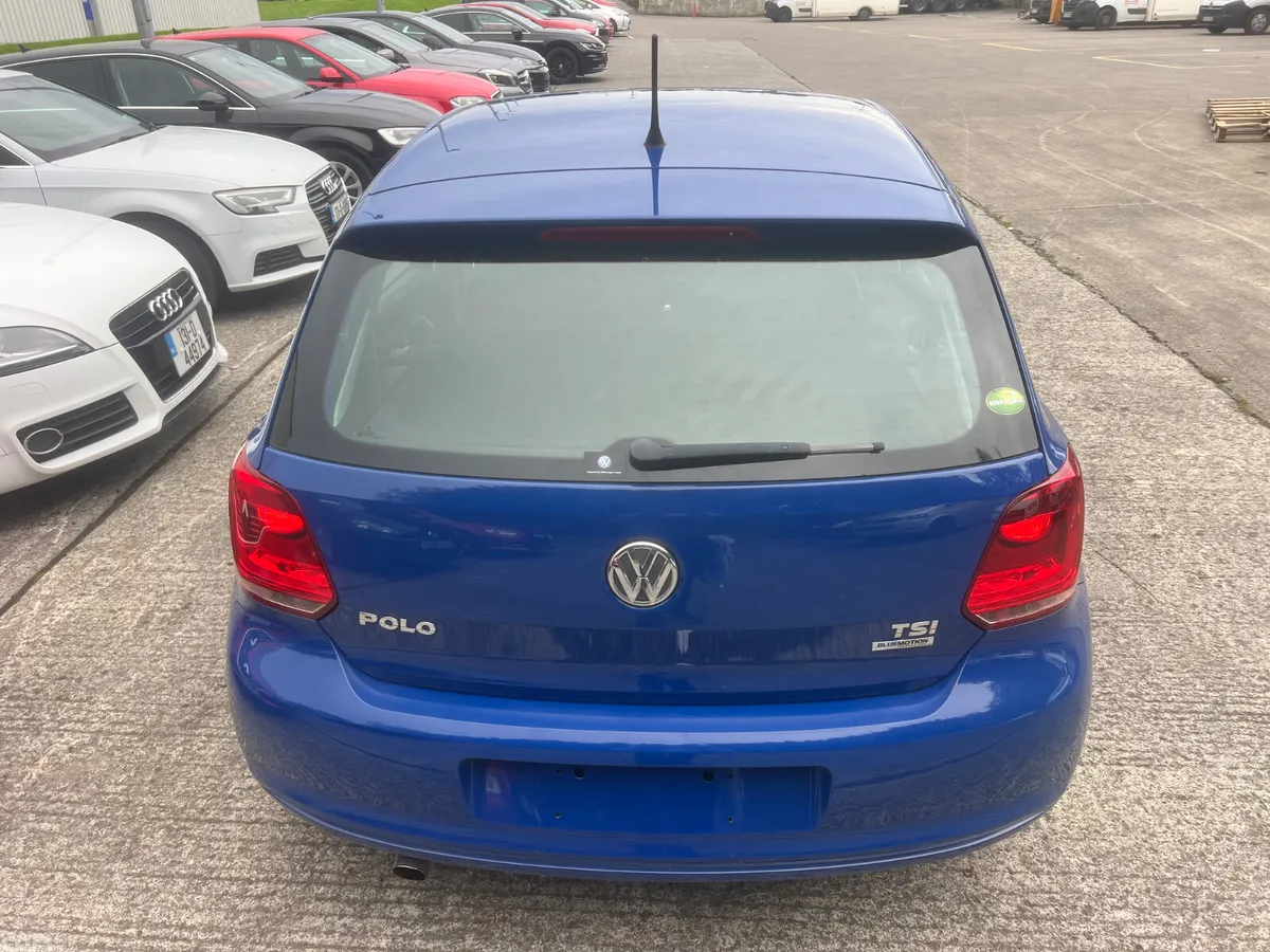 Volkswagen Polo Hatchback, Petrol, 2013, Blue