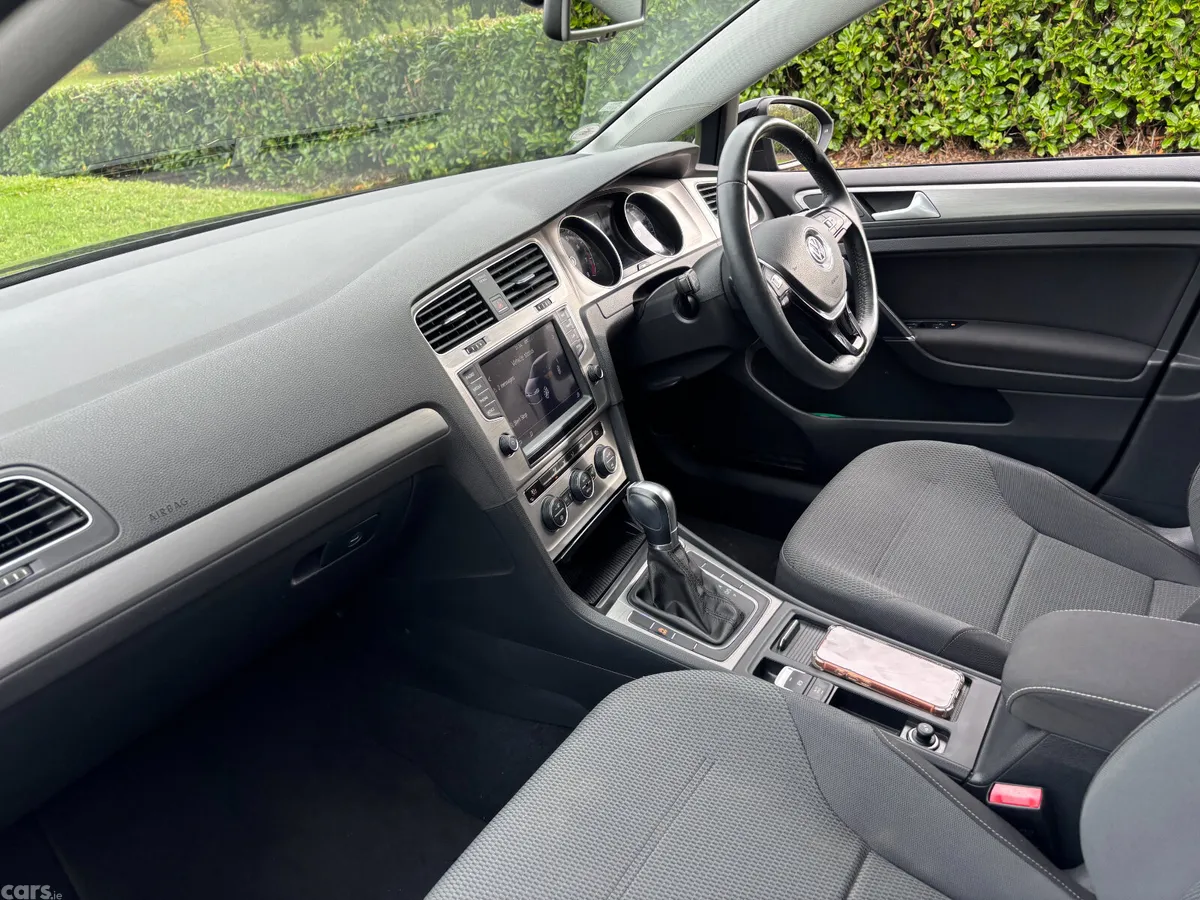 Volkswagen Golf Hatchback, Petrol, 2015, Black