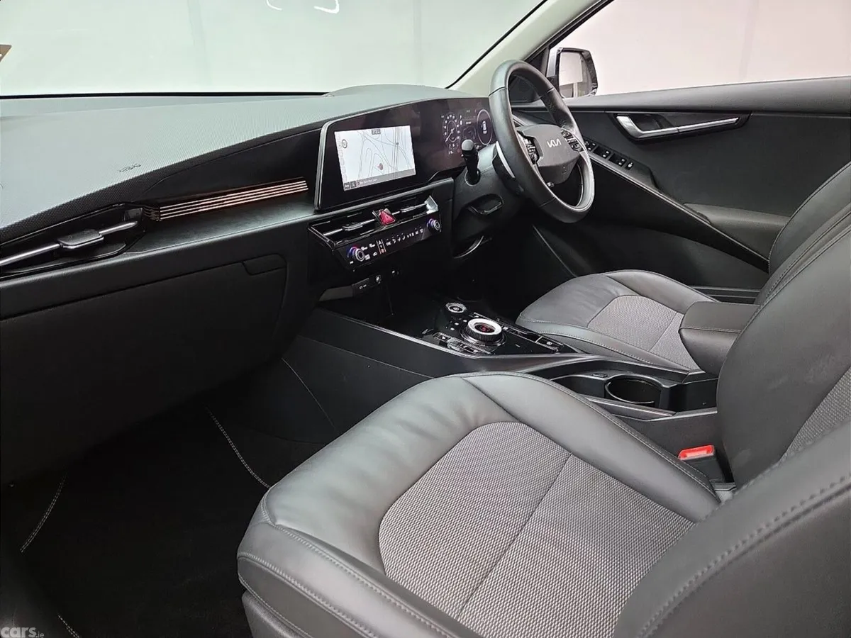 Kia Niro SUV, Electric, 2023, Grey
