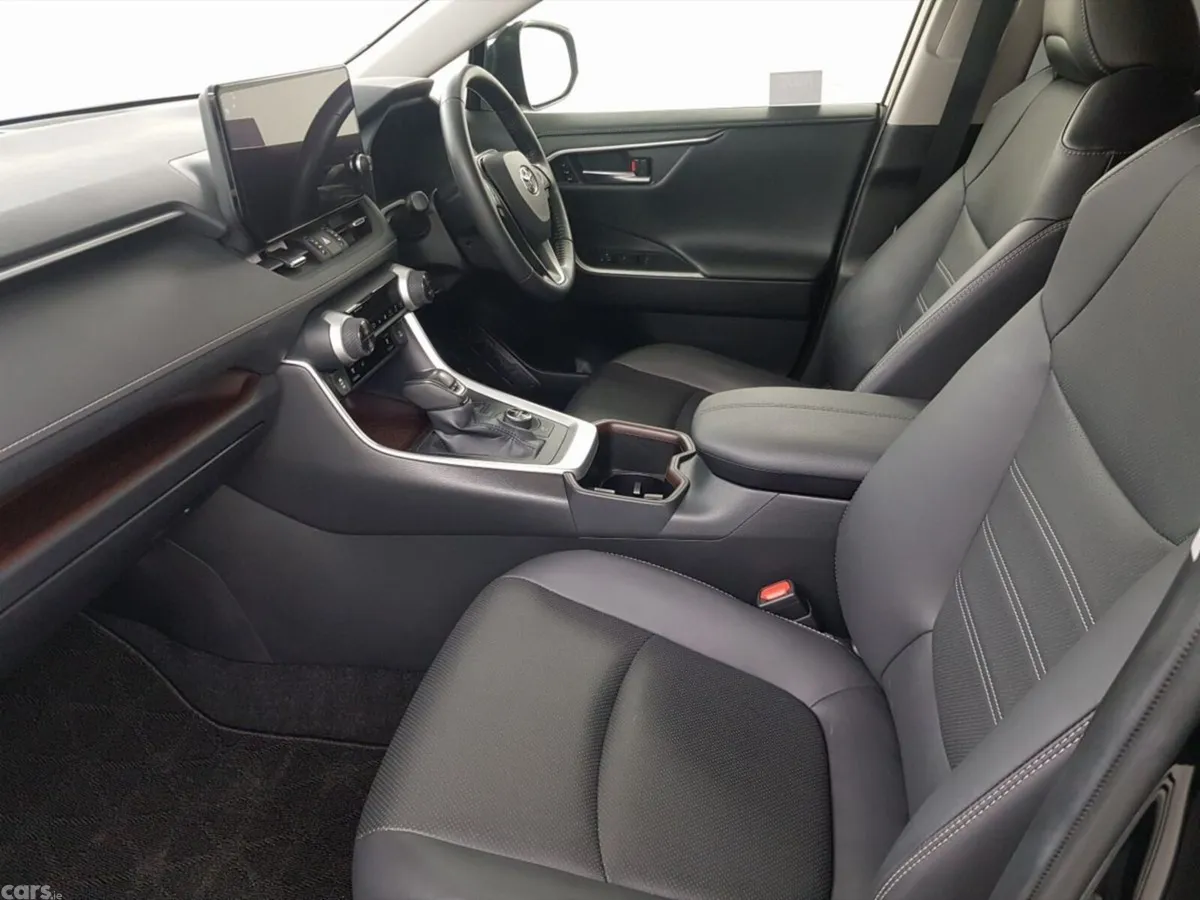 Toyota RAV4 SUV, Petrol Hybrid, 2023, Black