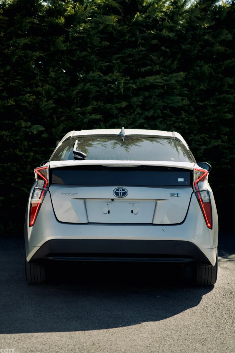 Toyota Prius Saloon, Petrol Hybrid, 2018, Silver