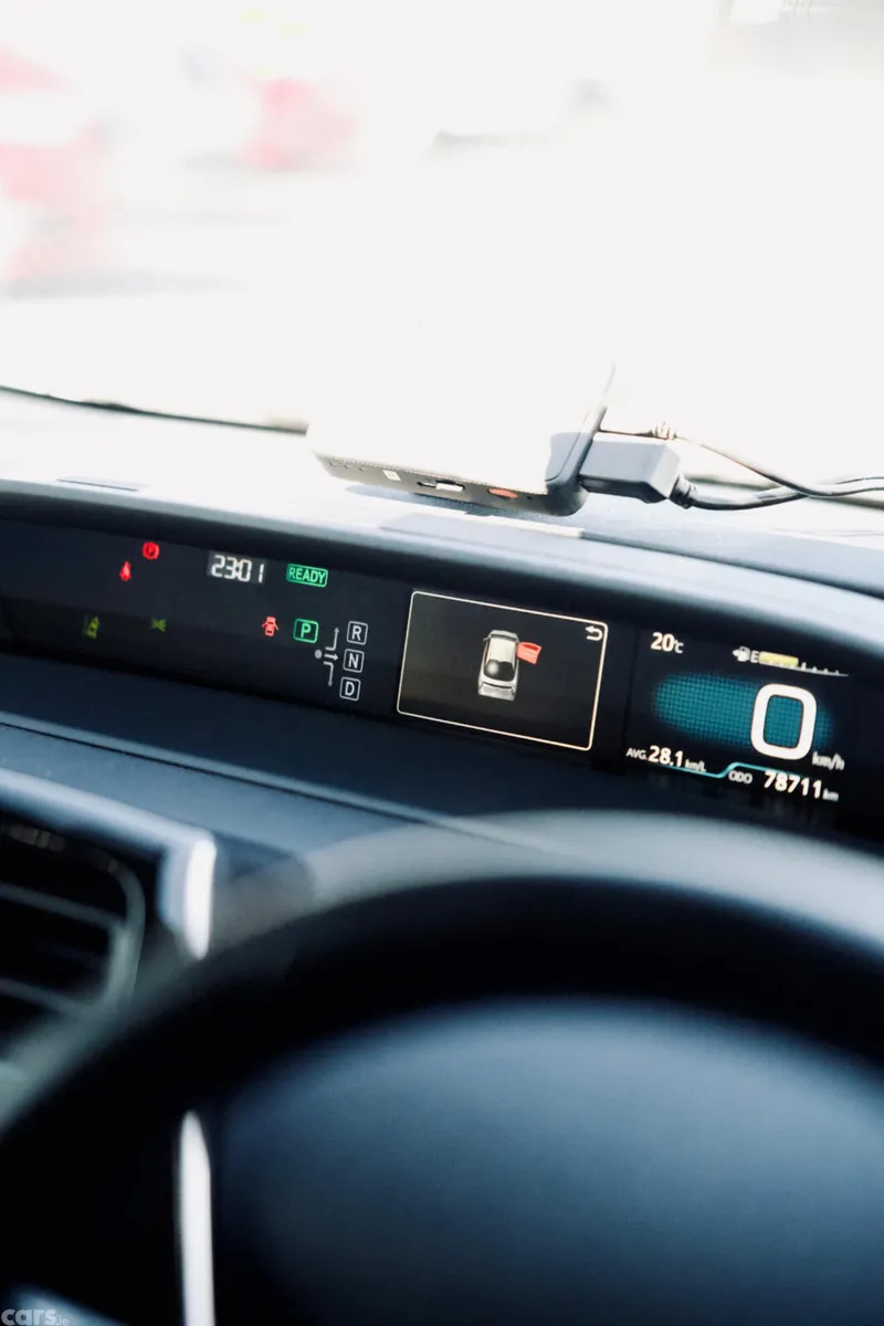 Toyota Prius Saloon, Petrol Hybrid, 2018, Silver