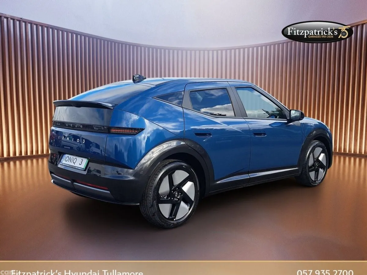 Hyundai IONIQ 3 MPV, Electric, 2027, Blue
