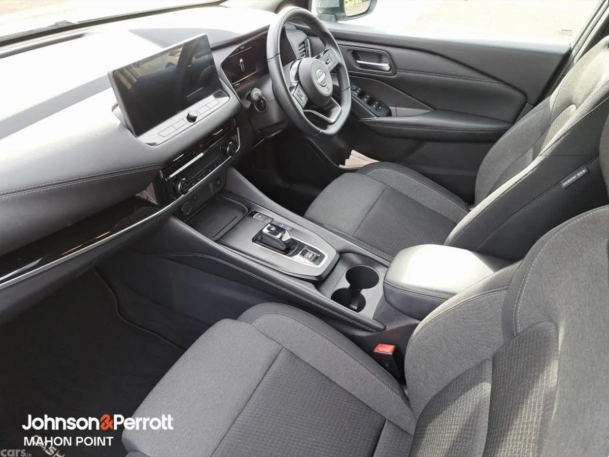 Nissan Qashqai MPV, Petrol Hybrid, 2023, Grey