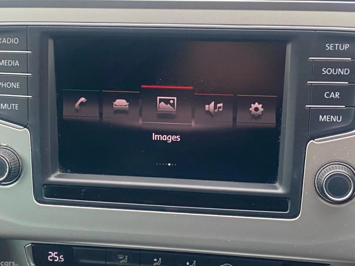 Volkswagen Passat Saloon, Diesel, 2016, Red
