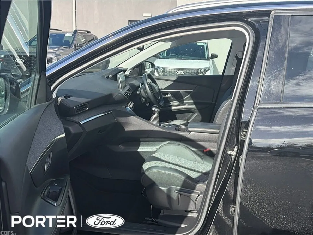 Peugeot 3008 MPV, Diesel, 2020, Black