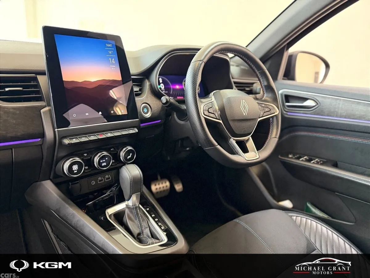 Renault Arkana Hatchback, Petrol Hybrid, 2025, Black